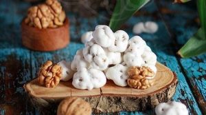 نقل گردویی پر مغز هل