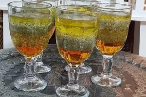 طرز تهیه شربت عرق بیدمشک 
